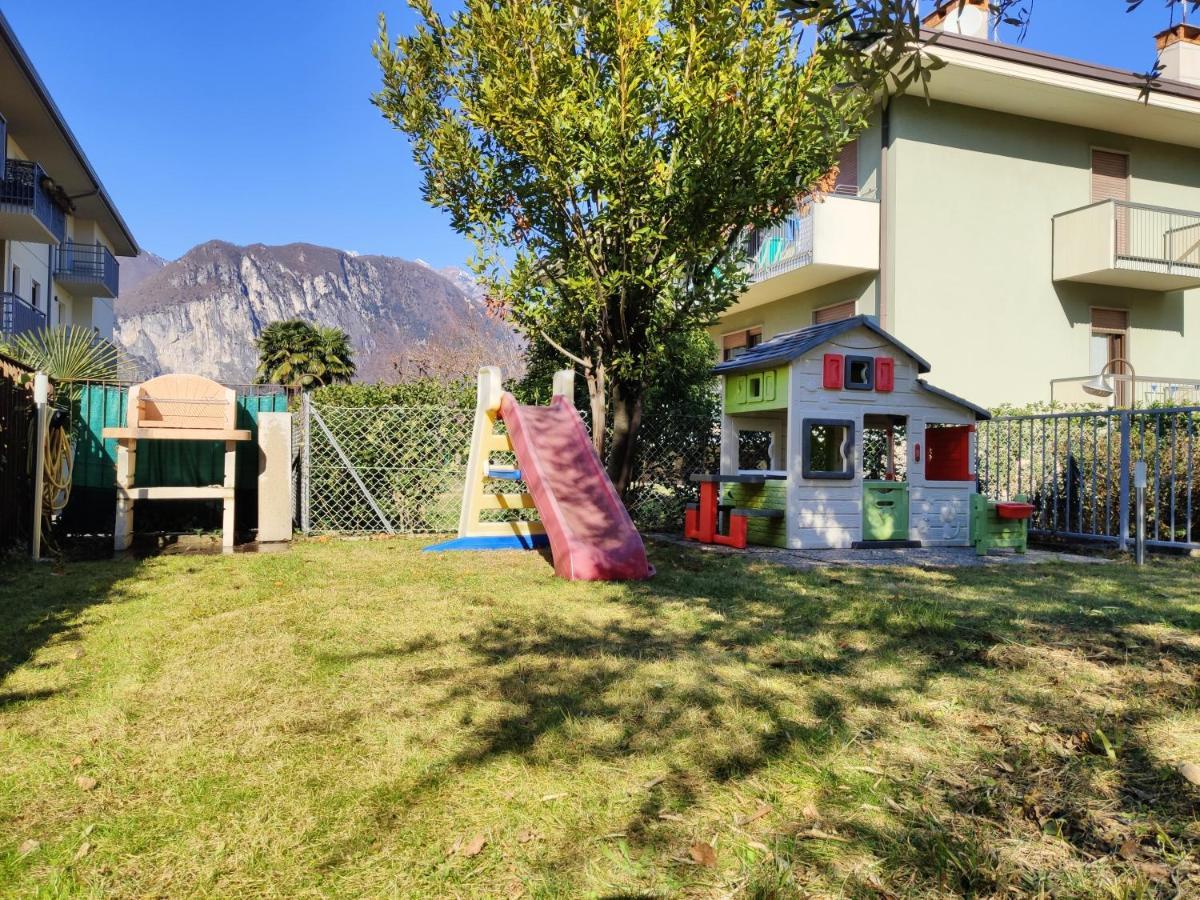 Family Garden Apartment Riva del Garda Exterior photo
